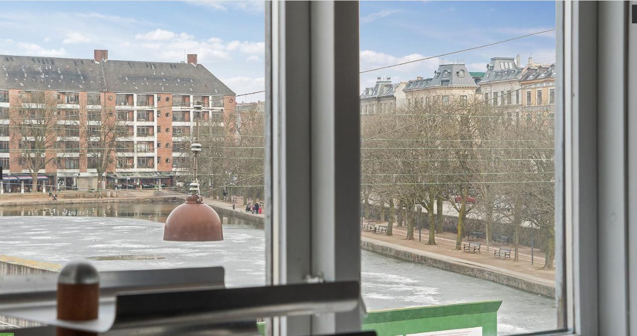 2Br Inner City Lake View Apartment Copenhagen